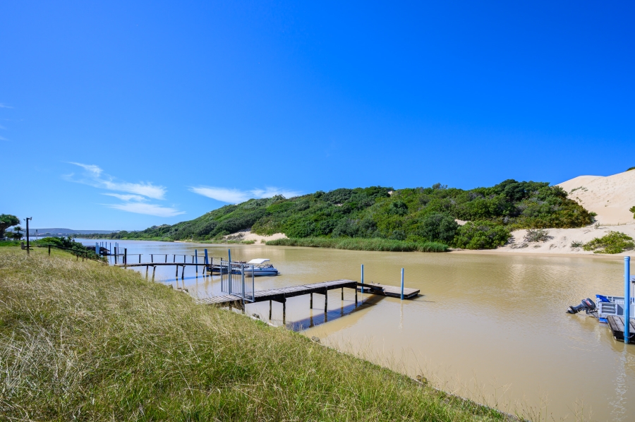 4 Bedroom Property for Sale in Cannonville Eastern Cape